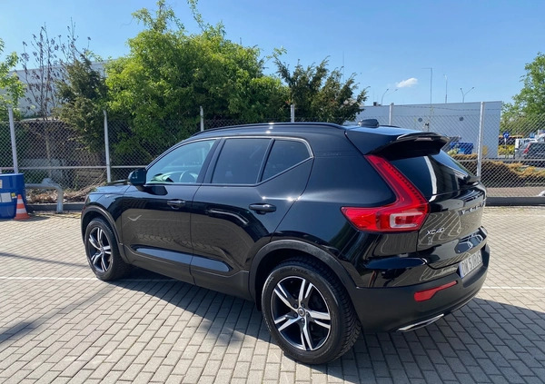 Volvo XC 40 cena 119000 przebieg: 122000, rok produkcji 2020 z Wrocław małe 154